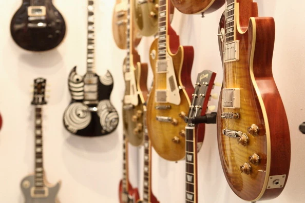 Gibson Presents Min-ETune At Frankfurt Musikmesse Alice In Chains to appear on Guitar Center Sessions